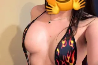 Tu Latina Favorita😋Full servic... - Image 2