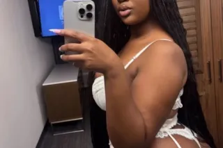 CREAMY & DREAMY 💕 NURU MASSAGE... - Image 1