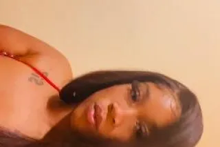 🍑 Thick & Curvy Bombshell - Image 5