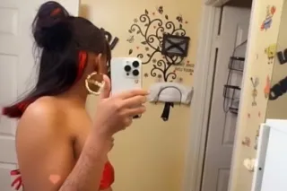 YALL FAVORITE FUNSIZE HOE ASK ... - Image 4