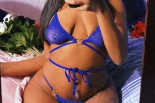 YALL FAVORITE FUNSIZE HOE ASK FOR THE TWO GIRLS SPECIAL - Image 9