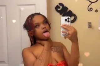 YALL FAVORITE FUNSIZE HOE ASK ... - Image 1