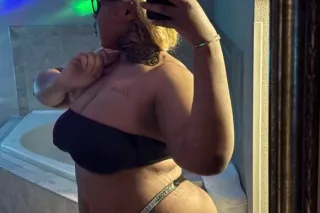 𝙔𝙤𝙪𝙣𝙜 𝙖𝙣𝙙 𝙏𝙪𝙧𝙣𝙩 BIG BOOTY 𝑩𝒍𝒂𝒔... - Image 4