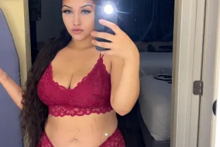 thick latina 🌶🥵 with a pretty ... - Image 4