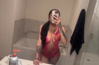 AVAILABLE NOW CUM SEE DESIRE💦😘 - Image 1