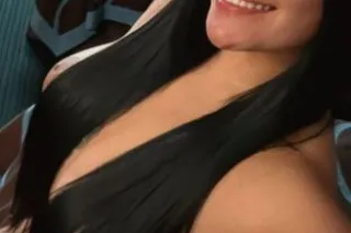 Chica caliente nueva por la so... - Image 2