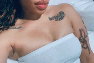 HEY GUYS !! HOTTiE WiTH THE BODY HERE! CUM SEE MEE!! 🥰🤤 - Image 1