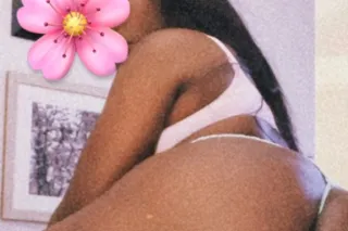Im back Guys...FunSize😏Chocolate 🍫 Petite BOMBSHELL 🤏🏾🔥 and AVAILABLE🚨DONT MISS YOUR CHANCE 😏 - Image 7