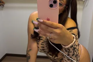 𝕋ℍ𝕀ℂ𝕂 𝕃𝔸𝕋𝕀ℕ𝔸😻 MODESTO OUTCALLS... - Image 1