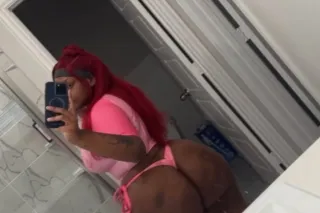 Juicy Tee👅 FAMOUS PORN SLUT 🫦 - Image 9