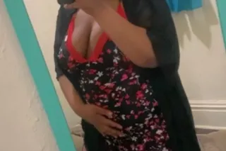 Cum play with me daddy 😘 im juicy in all the right places 💦 No drama fun vibes - Image 5