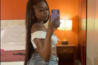 ONE NIGHT ONLY 🤭🎀 Incall/ Outc... - Image 2