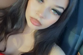 Latina ❤ 2 Girl 🌹 - Image 2