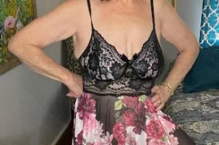 SWEET AND SEXY HOT! OLDER IS BETTER! - Image 5