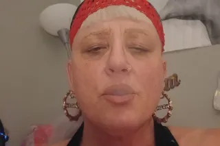 last night fellas im closeing downsome time tonight but keep watch my sxit post i want all my fans to see how much i appreciate them just a short clip for yall😋 - Image 1