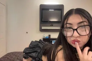 HOLA PAPI 100% REAL 100%💋👅LIST... - Image 1