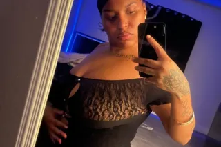 Thick Carmel Sexxy Reddbone💦😍 ... - Image 3