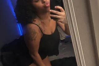 Thick Carmel Sexxy Reddbone💦😍 ... - Image 4