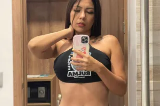 sexy latina in town - 25 - Image 1