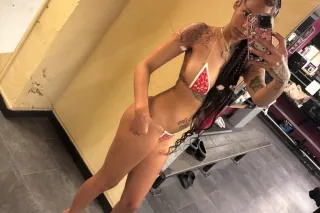 Hello Babes new here ! discreet fun 😘📍 - Image 3