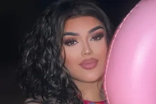 SEXY ARABIC TGIRL - 18 - Image 2