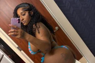 Big BOOTY 🍑SUPER BUSTY and THICK 100% REAL 🇪🇹 Ethiopian Barbie FaceTime verify!! 🍑 Wet and Creamy 🍦💦 - Image 3