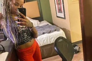 Just Looking To Please - 24 - Image 4