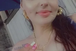 Hey guys, it's Alexis, big bootyy, ready to party - Image 5
