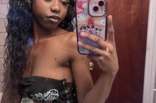 A fountain of chocolate 🍫 you would love to drink - Image 2