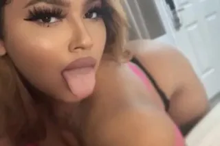 🫦💦 HEY PAPI COME SEE ME AND HA... - Image 1