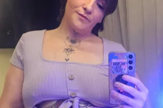 Unforgettable PAWG with Charisma & Ass for days - Image 2