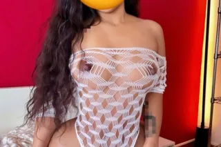 Sexy girl - Image 1