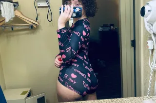 lightskin redhead - Image 3