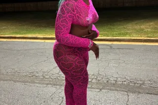 NEW IN TOWN add my ig @Cocoxox... - Image 2