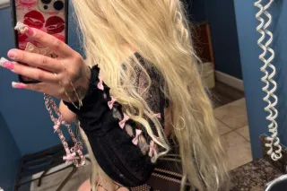 REAL TIGHT PUSSY 😍💦 THICK BIG ASS PIERCED TITTIES 👅 AVAILABLE 24/7 💕 - Image 6