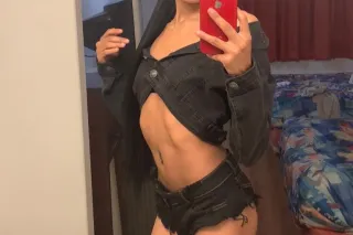 Slim Lightskin PRETTY&PeTiTE 💦💕 AvaiLaBLe ALL Night ‼💋🍭comePLAY with ME 💖👑💦 - Image 8