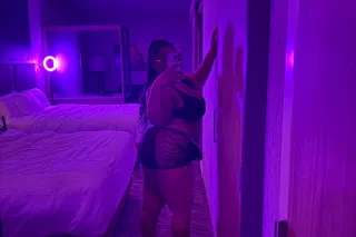 🎊💋NEW GIRL ON THE BLOCK🎊👅 BIG ... - Image 2