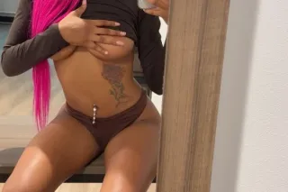In a city near you just for a bit 😍‼ - Image 4