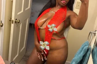 Happy FRIDAYYY!!"TEQUILA Monroe" Finer than wine Im Also 5'5 And Divine - Image 2