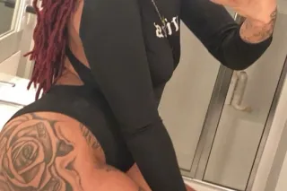 Early Thursday Thick Thighs & Fat Ass👅💦💦💦Moist Massages & More💗❤️❤️🤐🍑 - Image 2