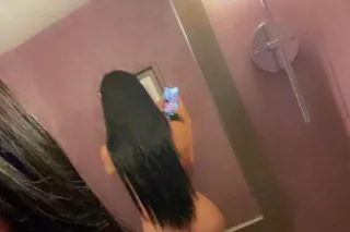 sexy latina - Image 2