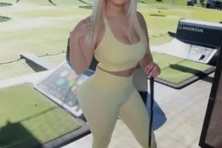 Exotic Blonde Playmate - Image 6