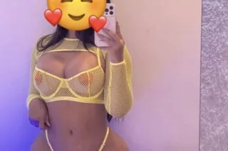 😛😍I AM Liz 👱🏻♀ COLOMBIANA 🍈🍈 B... - Image 1