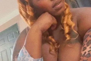 Fat Ass 🍑 Big Titties 😍 Certified Freak💋 - Image 4