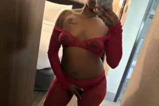 Cum spend sum quality time💋Sexy petite brownskin - Image 1