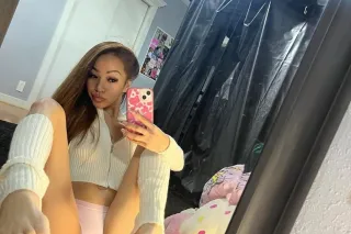 Fun skinny Vietnamese tx hottie🤩 Gєитℓємєи'ѕ Choicє🥂🫦High Class Aмαzιиg Bσмвѕнєℓℓ💦🚨 - Image 4