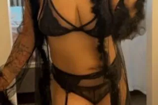 ✨BUSTY DANIELLA AMOUR😘👑 LAST DAY!! - Image 7