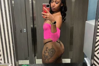 HOT AND HORNY 💦 - Image 3