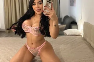 🍑Hola amor Latina nueva en la ... - Image 2