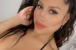 SEXY ANAHI BACK IN THE PHX WET... - Image 2